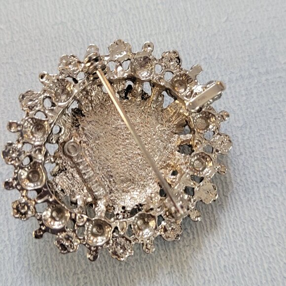 Vintage Sarah Coventry Brooch With Purple Cabochon & Faux Pearls - Picture 2 of 4